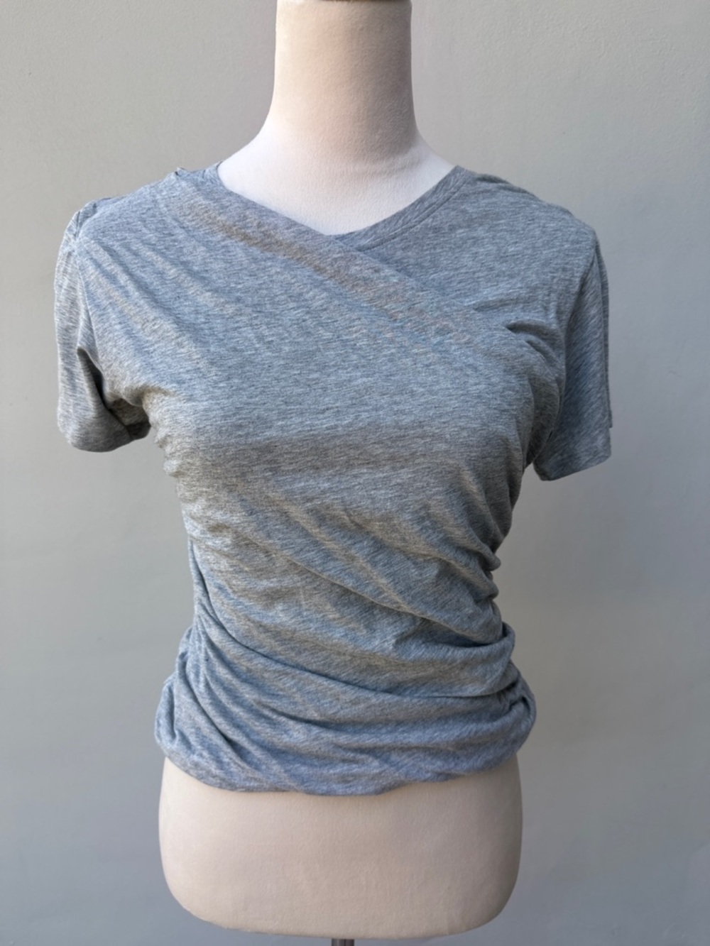 THEORY Women’s Classic Gray Grey Short-Sleeve Crossover Rouched Tee Size Medium